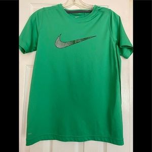 Boy’s Nike Dri-fit Green Tee Size L